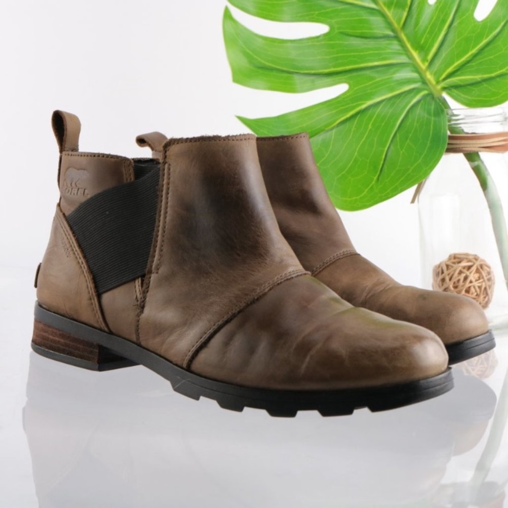 Size 10 Sorel Emelia Chelsea Ankle Boot
